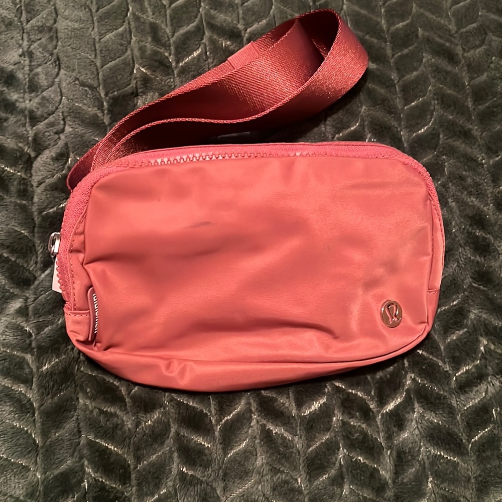 Lululemon Belt bag